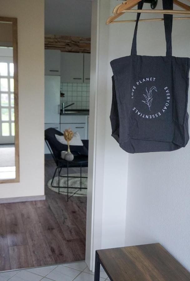 Schoene Wohnung Mit Terrasse & Blick Ins Gruene Dormettingen Esterno foto